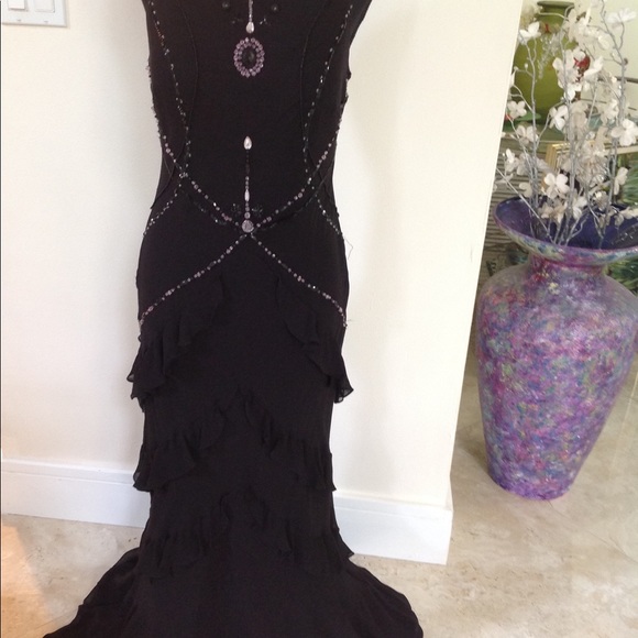 #34. Evening gown - Beaded silk evening gown - Picture 2 of 8